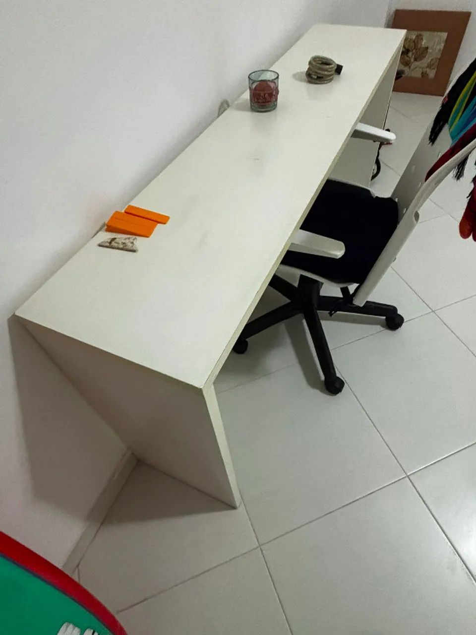 Mesa de escritório branca - Foto 2