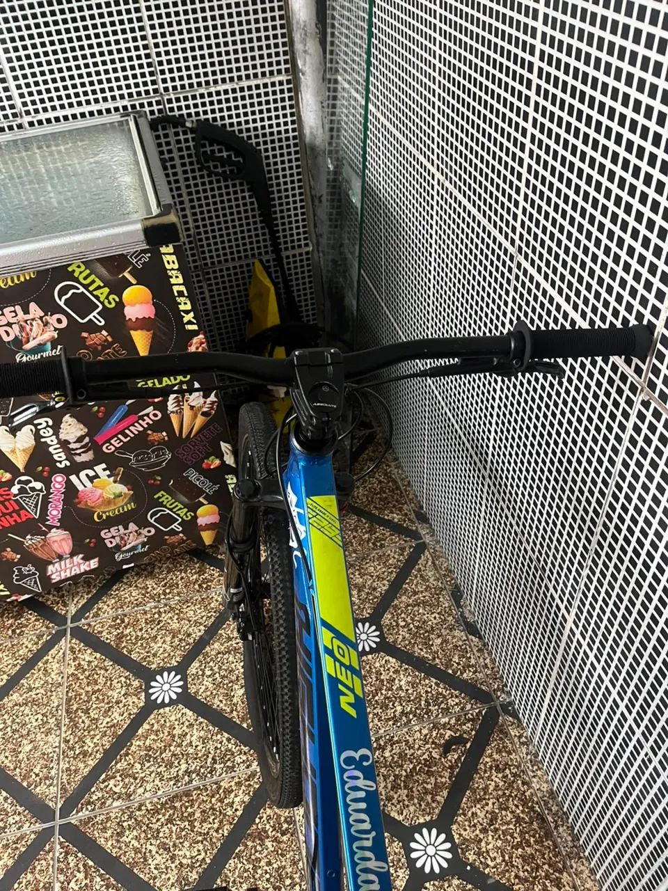 Bike aro 29, 4 meses de uso, com alguns problemas simples de arrumar  - Foto 5