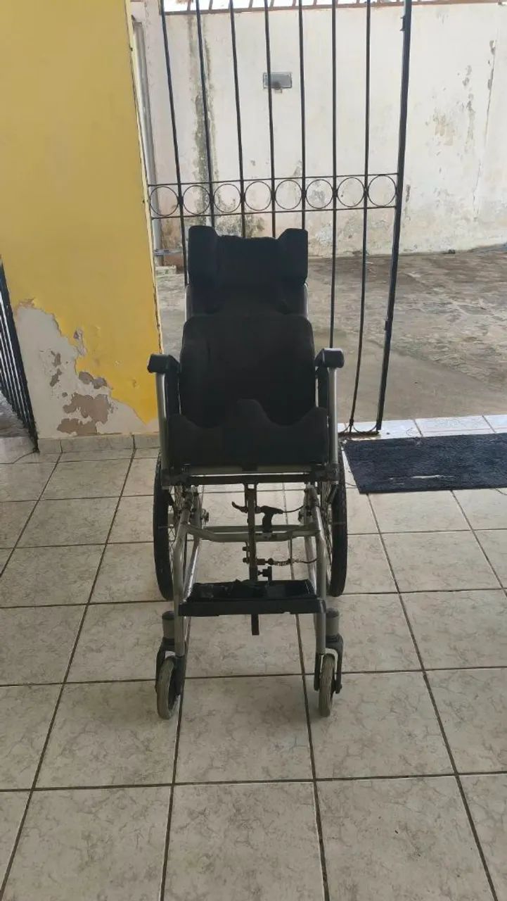 Cadeira de Rodas Postural Conforma Tilt - Semi-nova - Foto 3