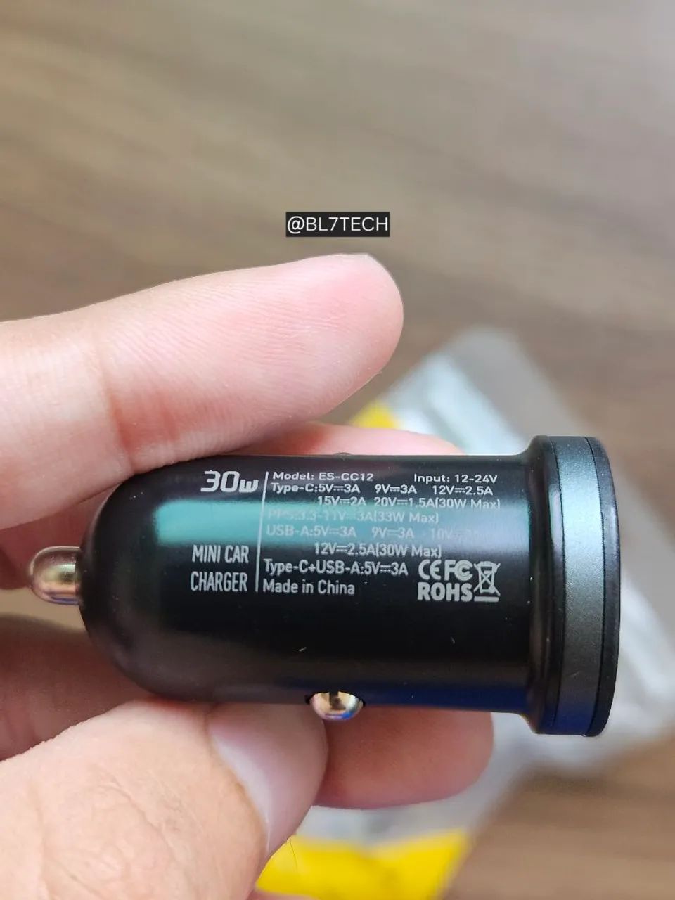 Carregador veicular turbo essager 30w - USB C e USB A