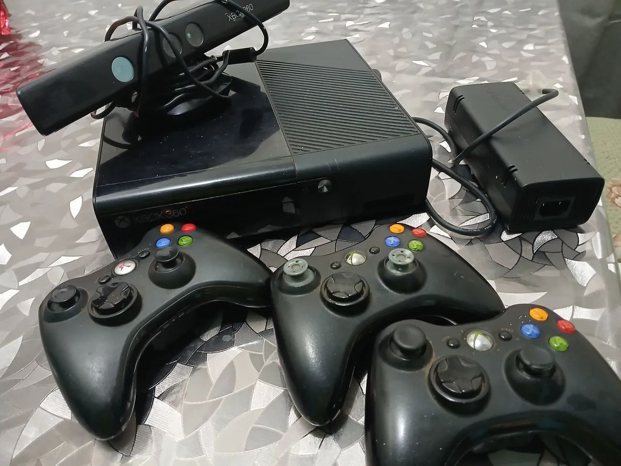 Ex Box 360 com Kninect 