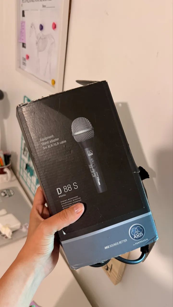 AKG D88S Wired Microphone