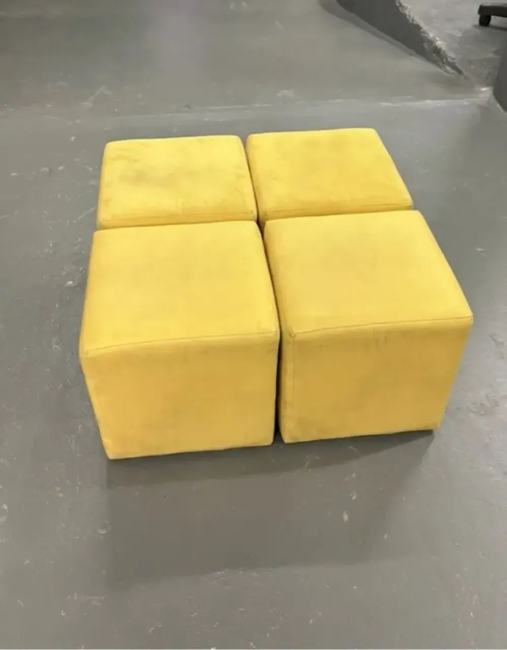 Puff Amarelo 40x40 cm | Ideal para Bares, Tabacarias, Restaurantes e Decoração - Foto 3