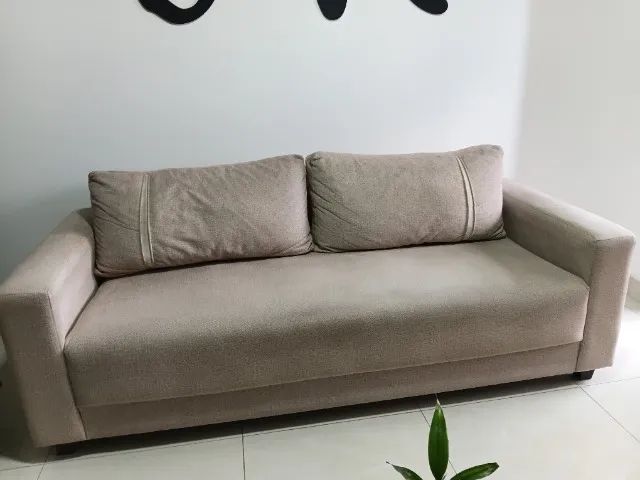 Sofá 3 lugares em linho