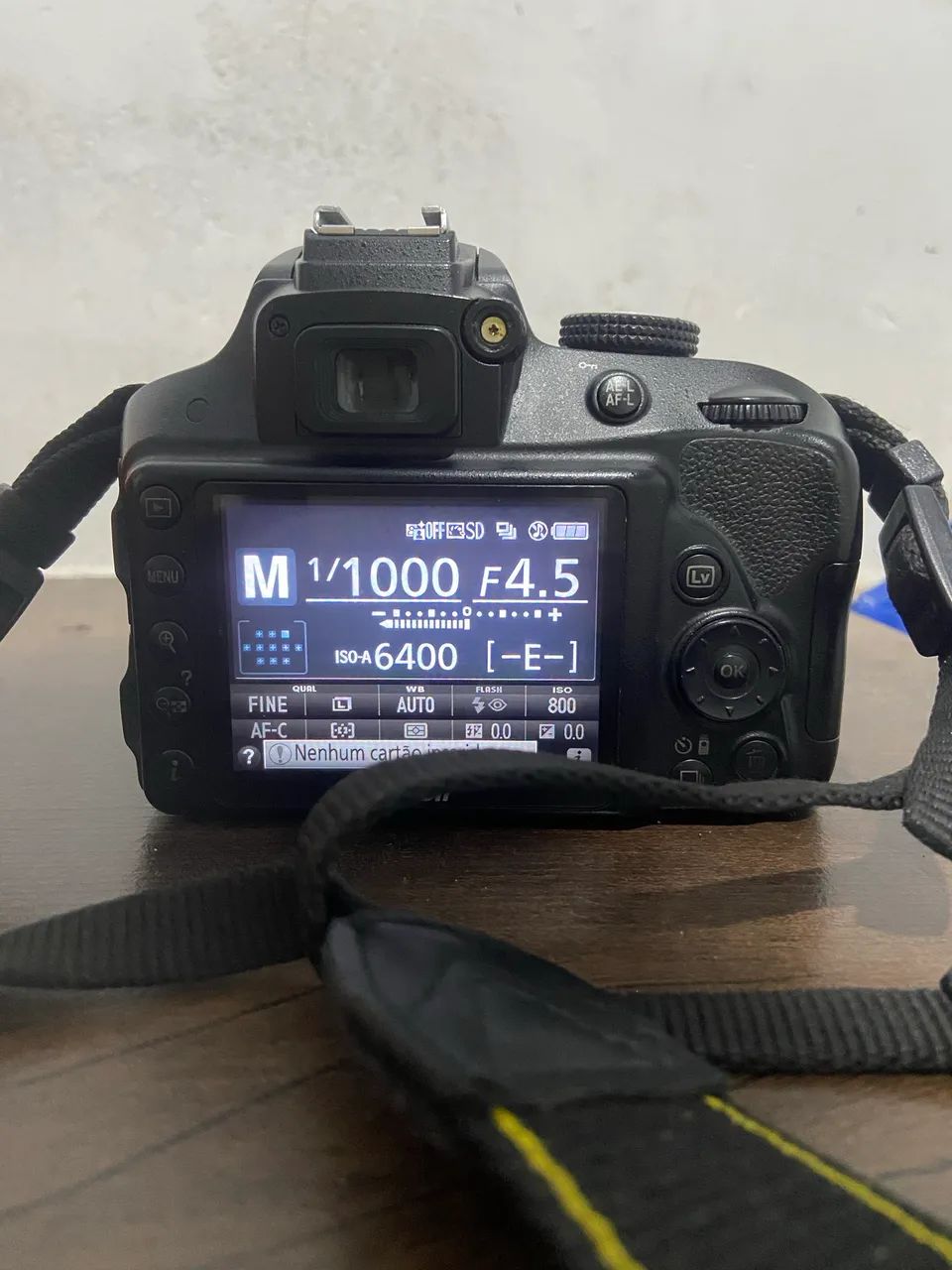 Nikon D3300 ( CORPO )