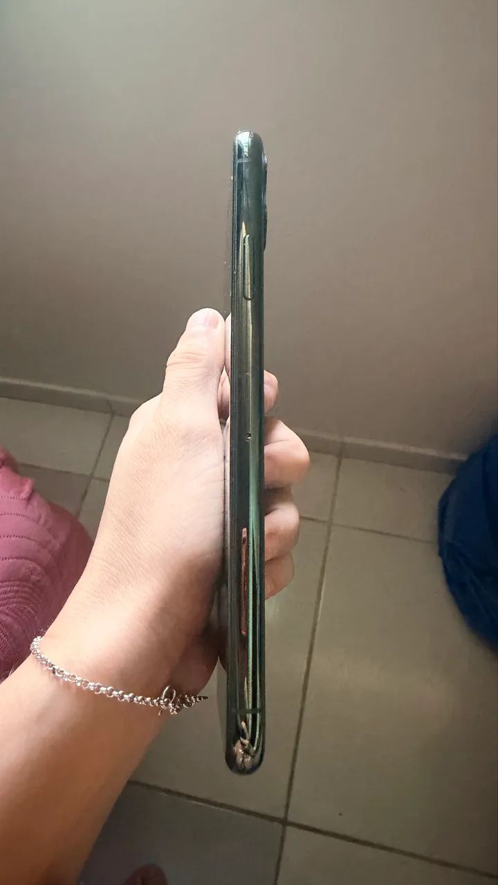 Vendo IPhone 11 Pro Max 64GB - Foto 3