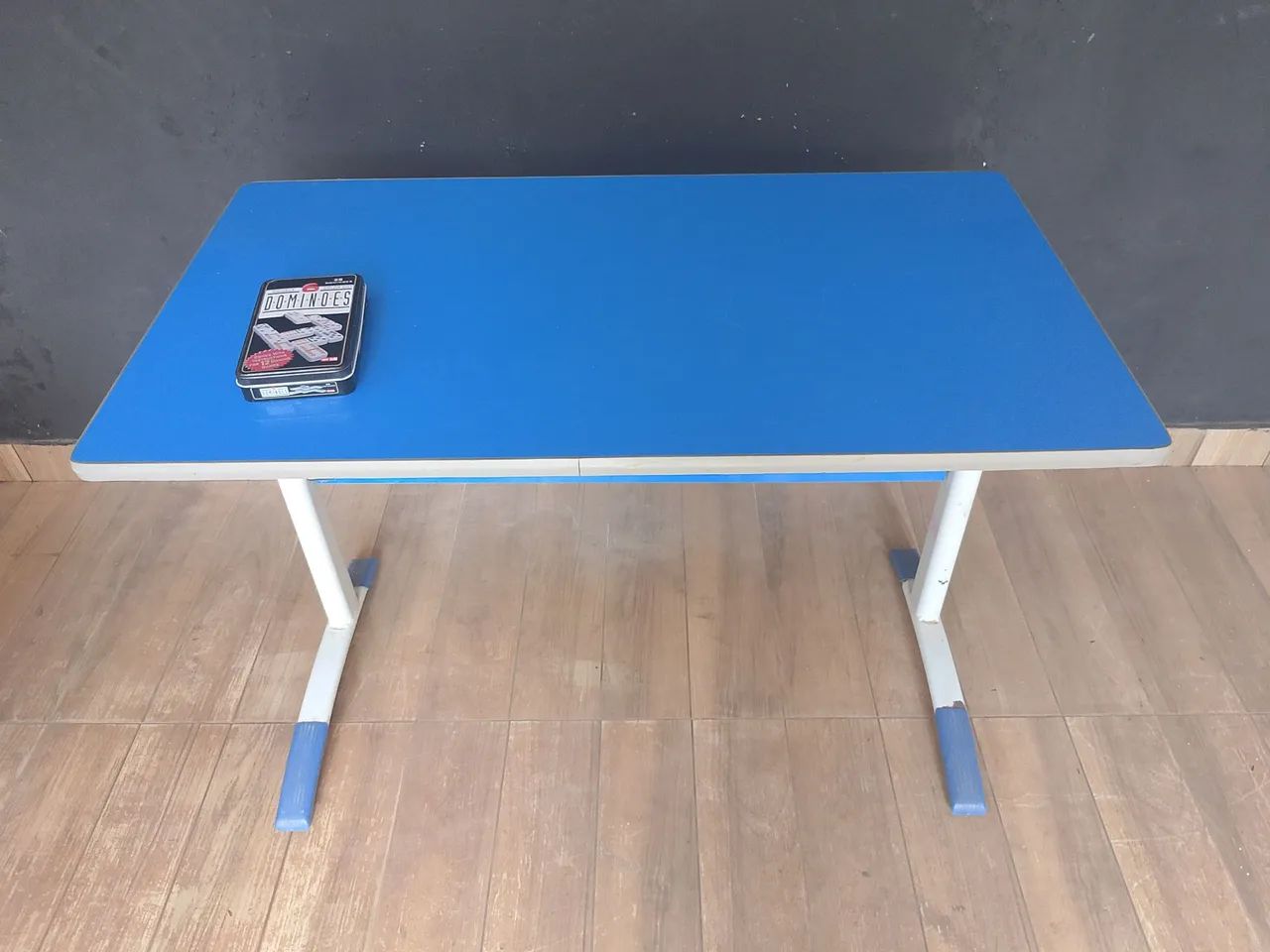 MESA EM OTIMAS CONDIÇÕES 