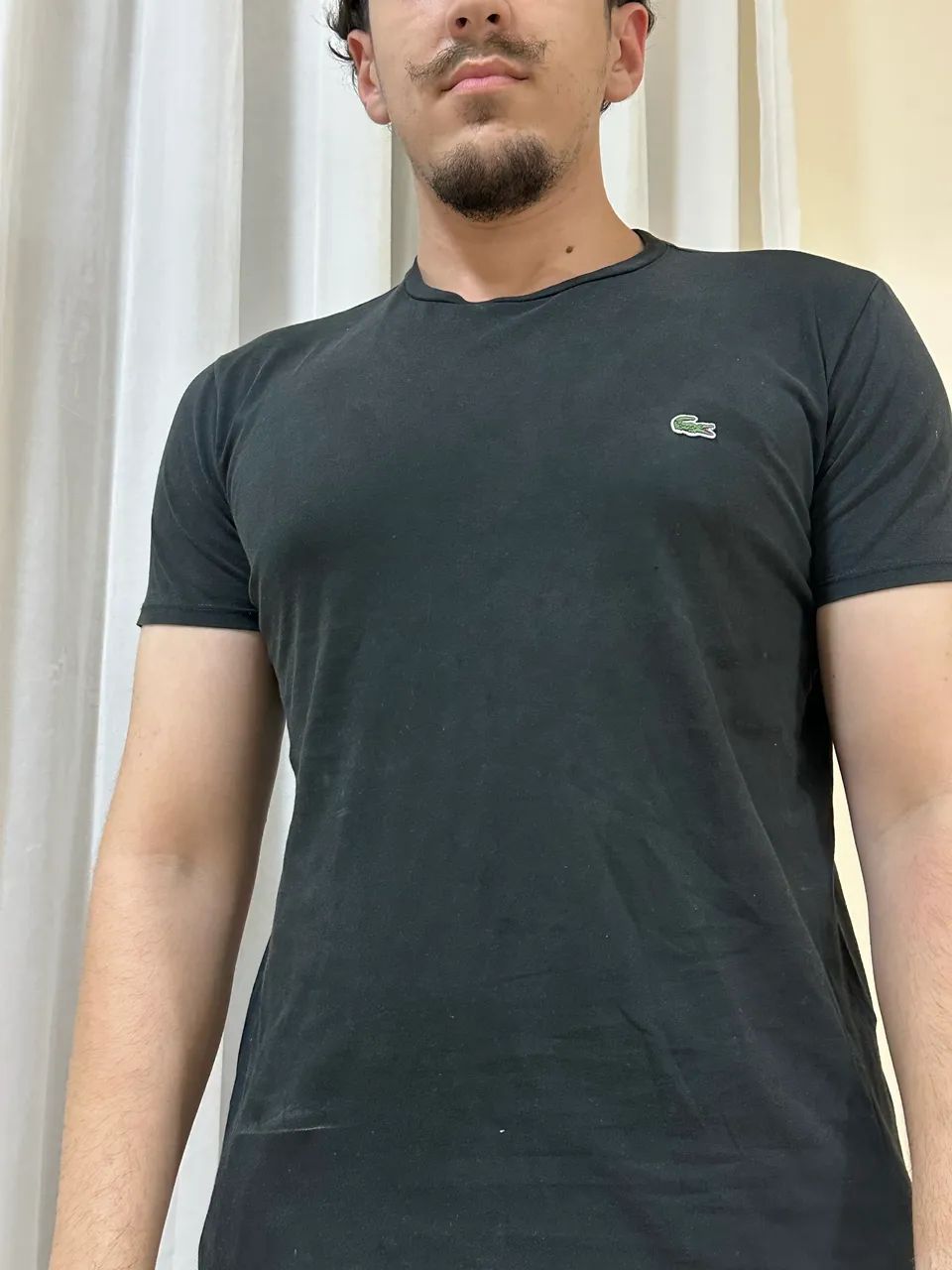 Camiseta Lacoste preta em perfeito estado P - Foto 2
