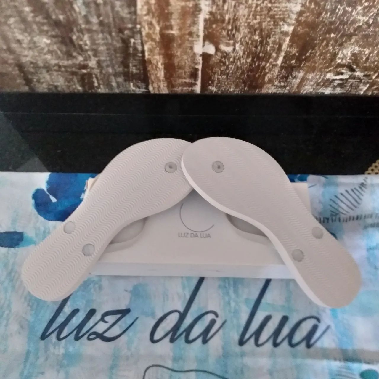 CONJUNTO CHINELO E PAREÔ, MARCA LUZ DA LUA. NOVO. - Foto 4