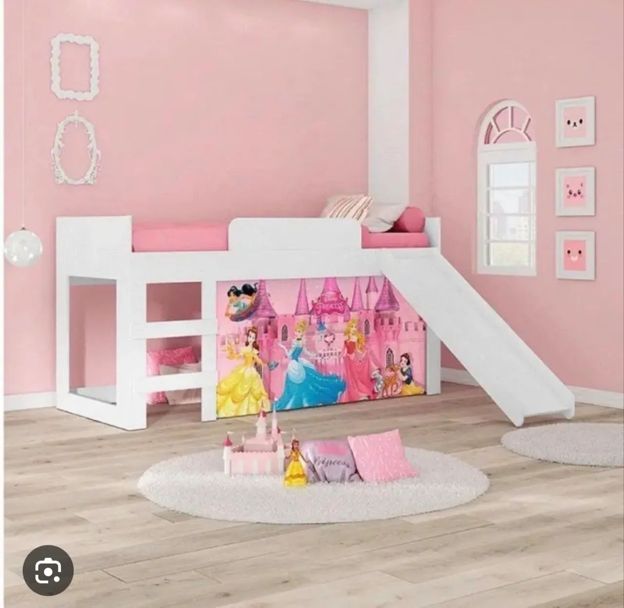 Cama infantil com escorregador 