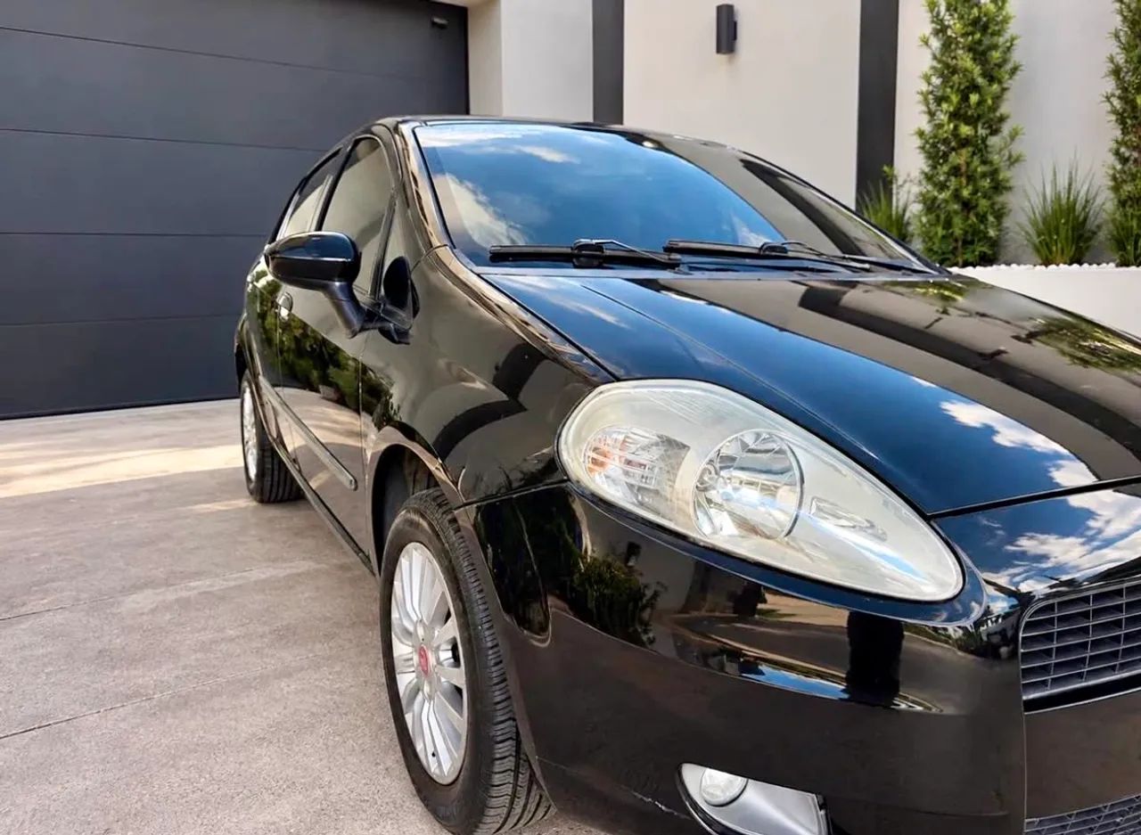 Fiat Punto 1.4 Fire Flex 8V 5P 2010 - Foto 3