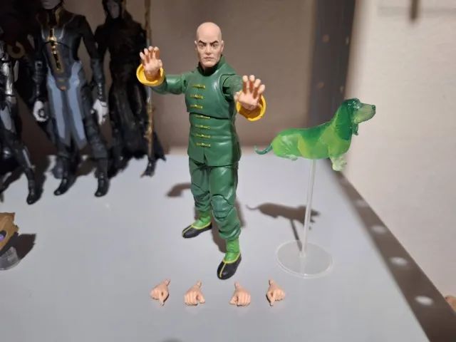 Wong & Bats -Marvel Legends (Sem Mão C/Efects)