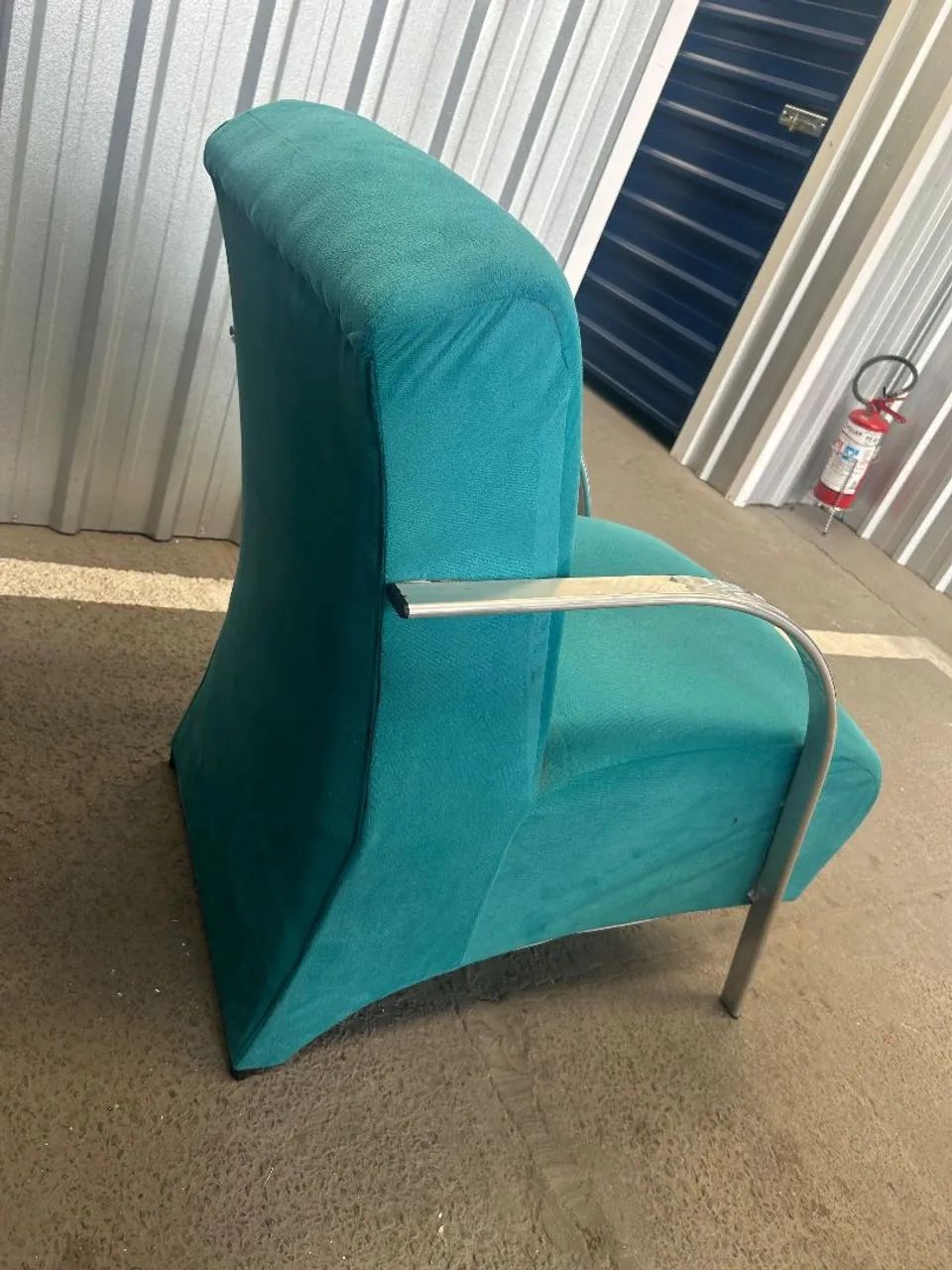 Poltrona azul turquesa, única peça  - Foto 2