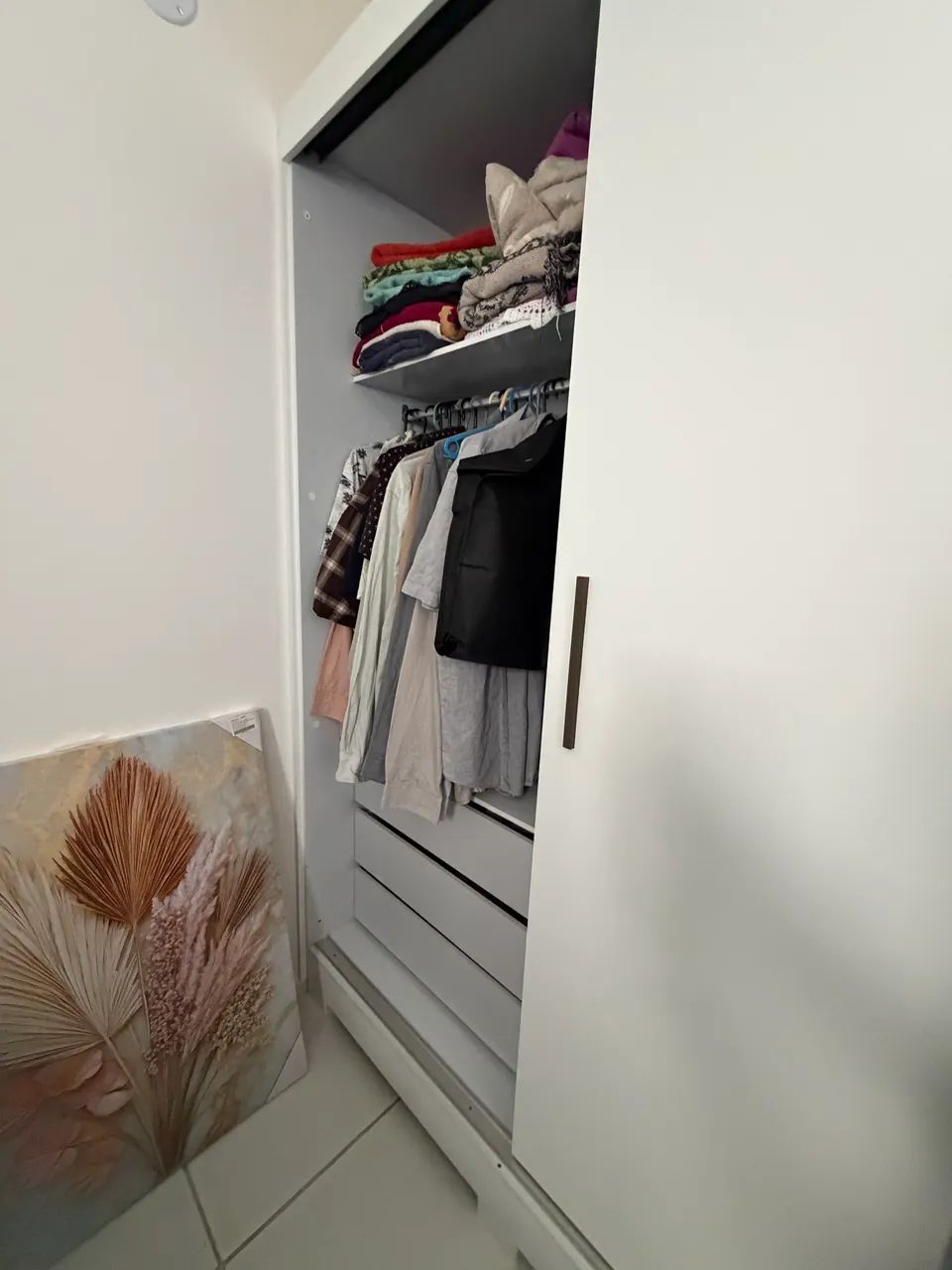 Guarda roupa 3 portas bem conservado 