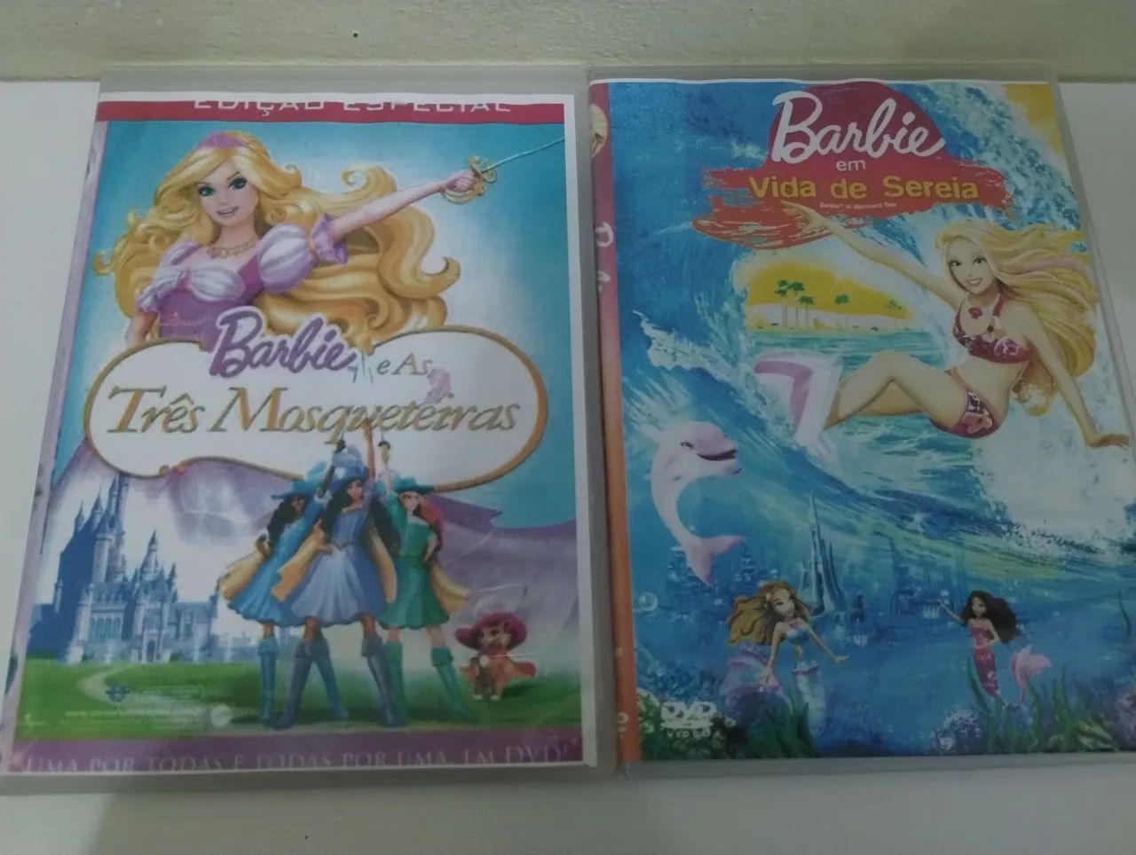 Lote com 4 DVDS da Barbie em ótimo estado, mas não são originais. - Foto 4