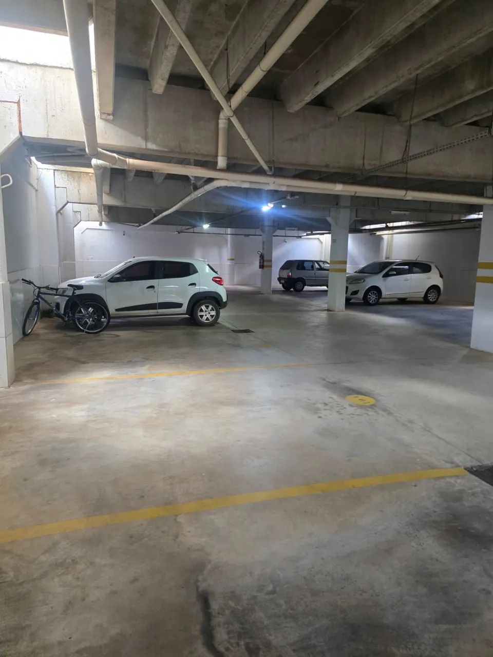 Vendo Prédio  contendo 18 kitnets com garagem  - Foto 4