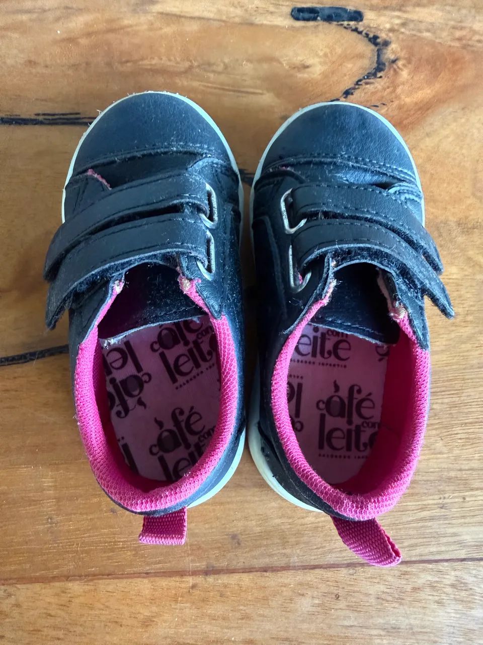 TÊNIS INFANTIL PRETO COM VELCRO - CAFÉ COM LEITE  - Foto 2