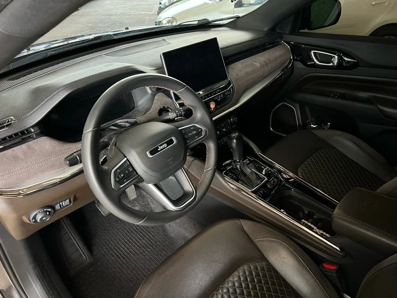 Jeep Commander 2022 - Foto 4