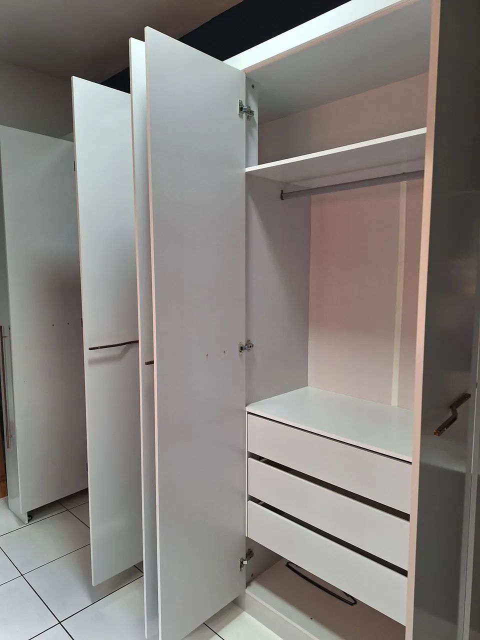 Guarda roupa casal - Foto 4