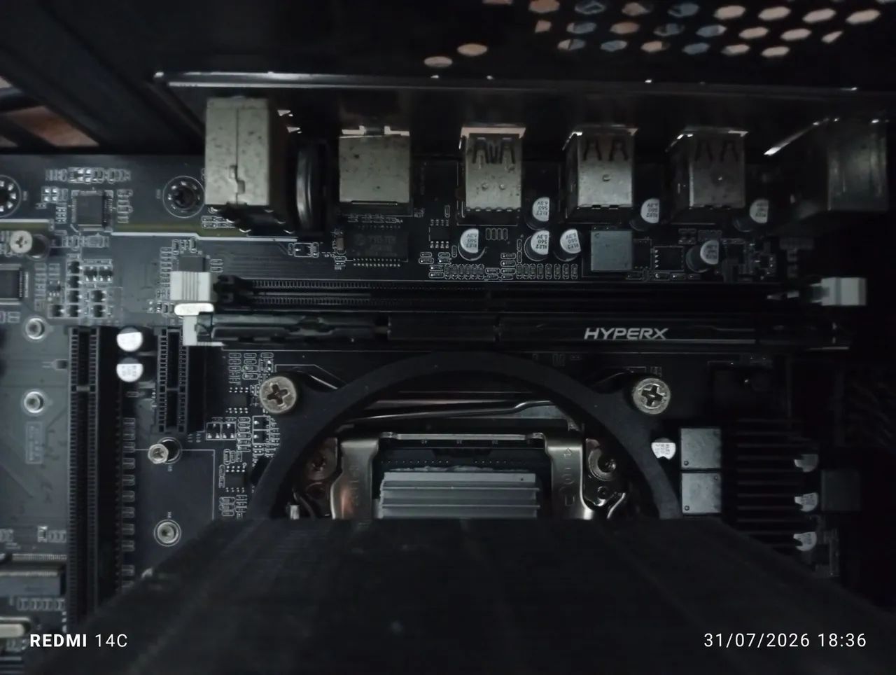 Pc funcionando. Só queimou a placa de vídeo  - Foto 3