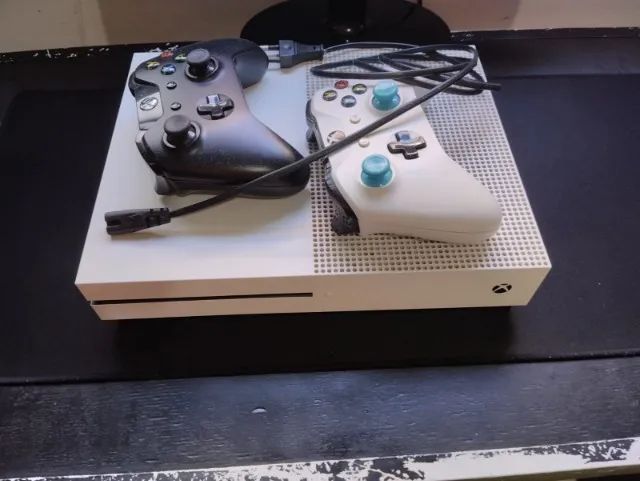 Xbox One S - Usado - Foto 3