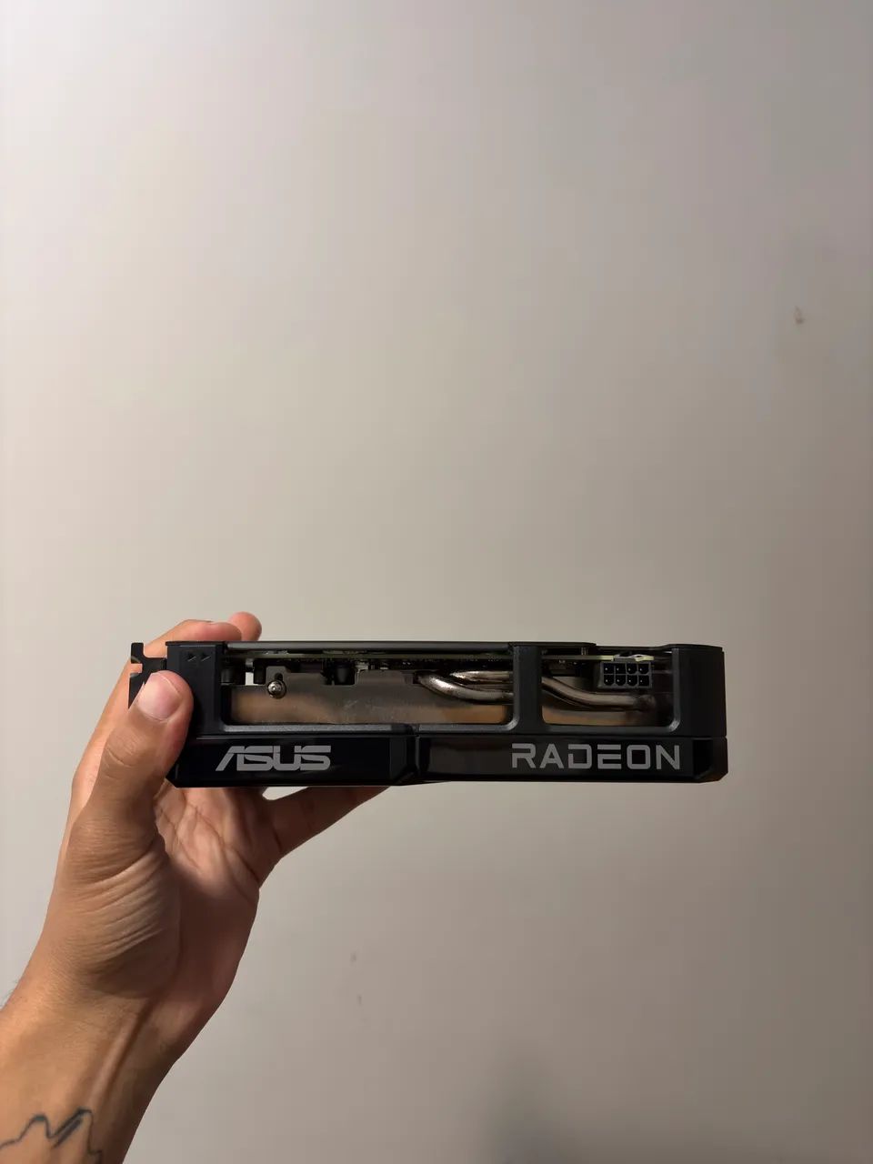 RX 9060xt 16gb ASUS - PLACA DE VIDEO - Foto 4