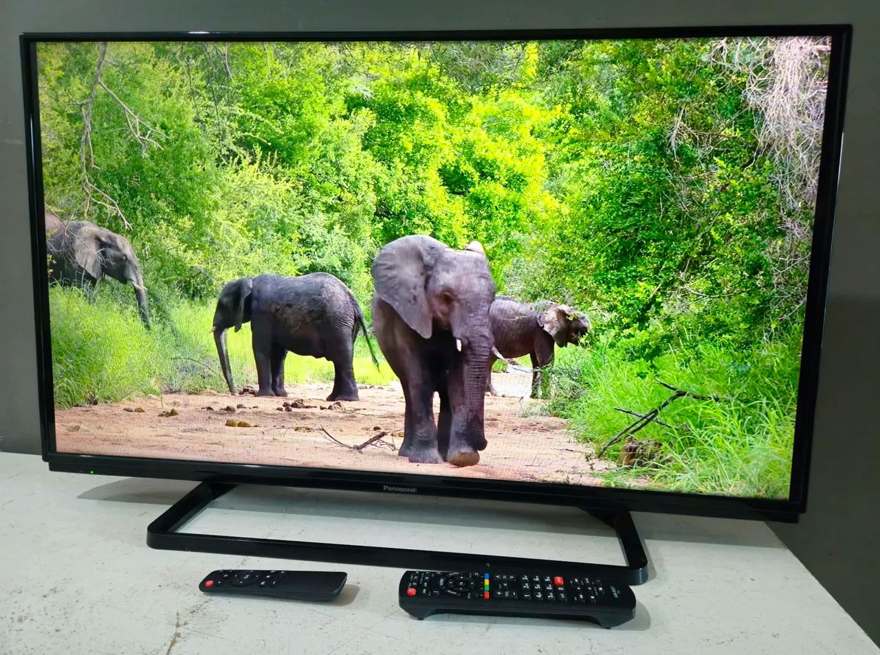 Smart TV 42" ANDROID Completa  - Foto 2