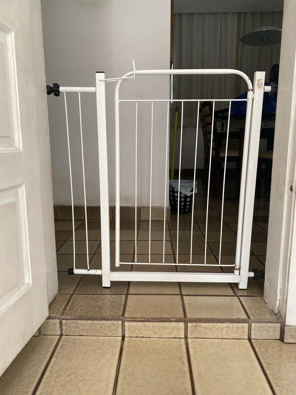 Grade de porta para cachorro