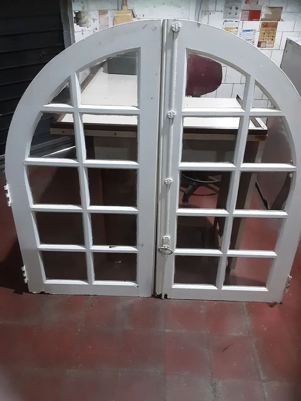 JANELAS DE MADEIRA COM VIDRO 