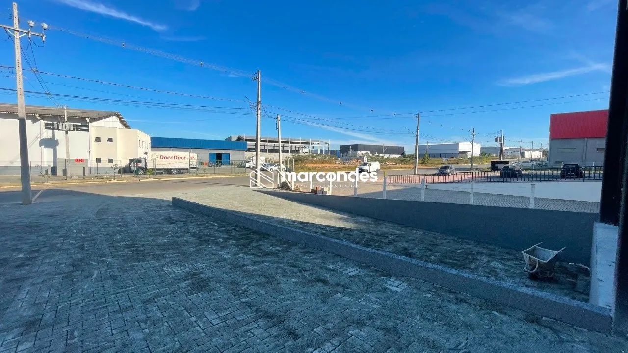 BARRACÃO NOVO 1900 M2 - Foto 5
