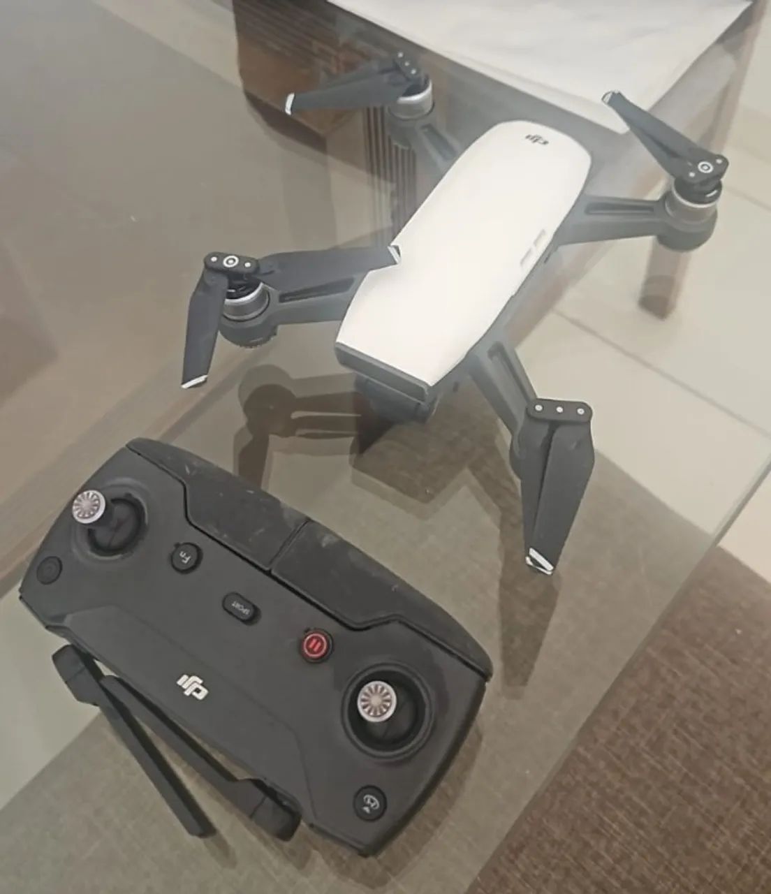 Drone DJI Spark (Branco) com Câmera Gimbal - Foto 4