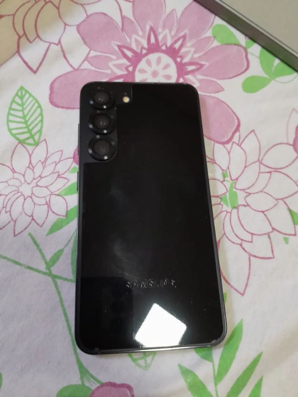 Celular s23 normal 256 gb com nota e caixa tudo certinho funcionando  - Foto 5