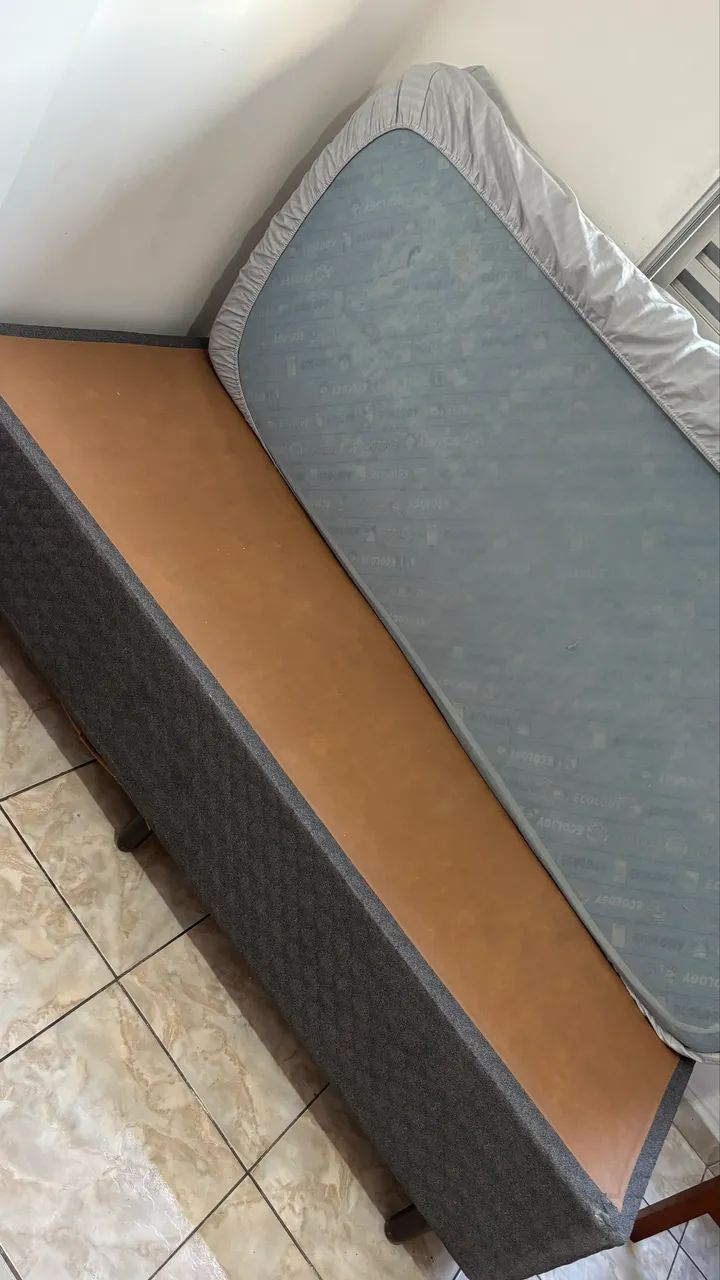 Cama Box e colchão de solteiro  - Foto 2