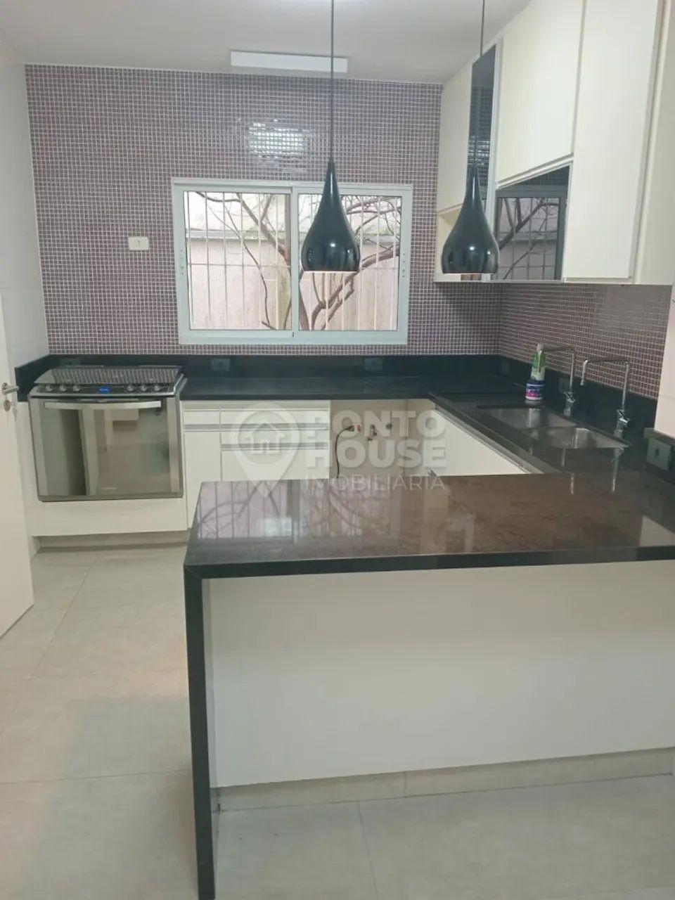 Casa reformada à venda em Mirandópolis com 190m², 3 quartos e 2 vagas - Foto 3