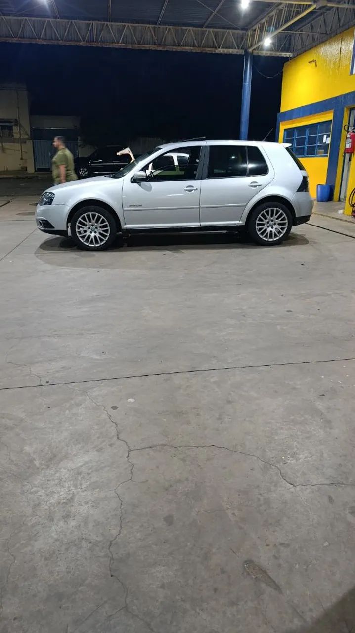 Volkswagen Golf Golf Sportline 1.6 Mi Total Flex 8V 4p 2013
