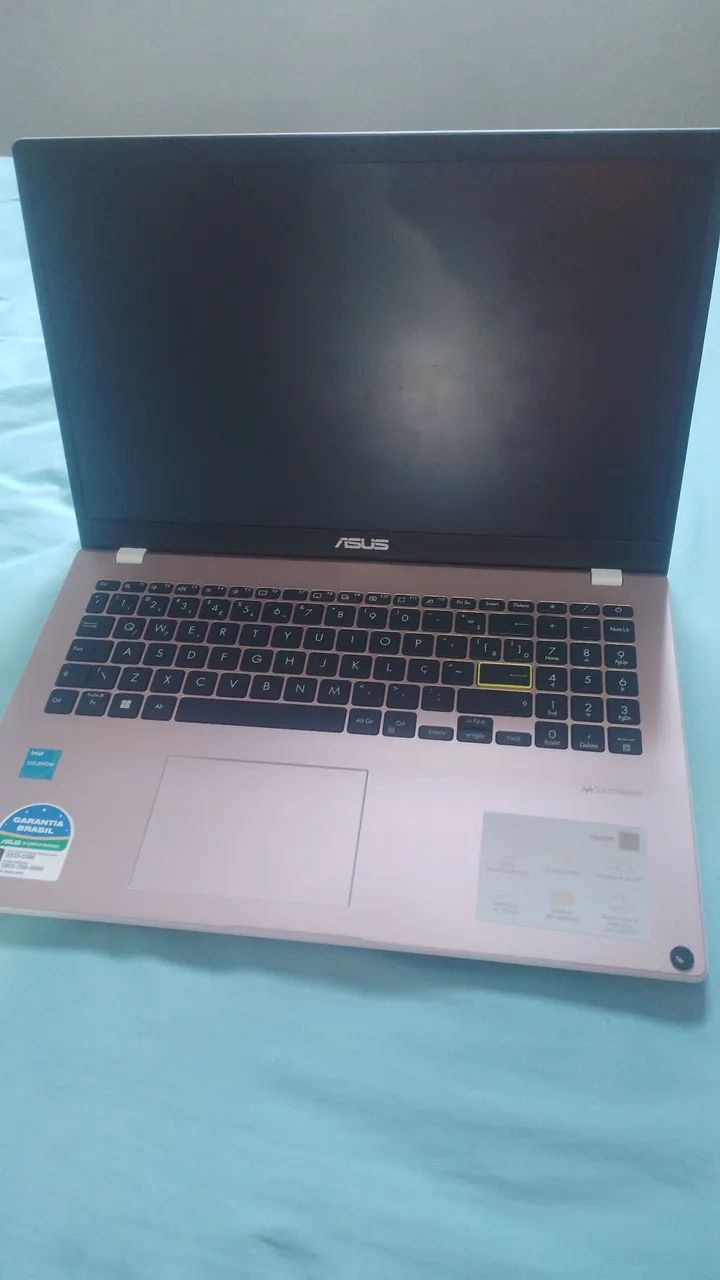Notebook  da Asus em ótimo estado 
