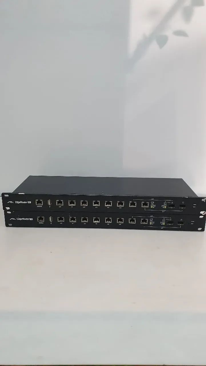 Lote 2 Ubiquiti EdgeRouter Pro ERPro-8 Não Ligam - Foto 3