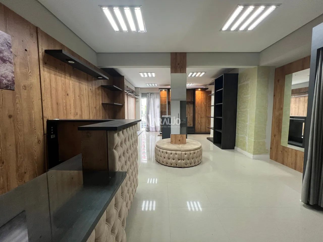 Sala comercial mobiliada à venda no Centro de Itajaí - Foto 2