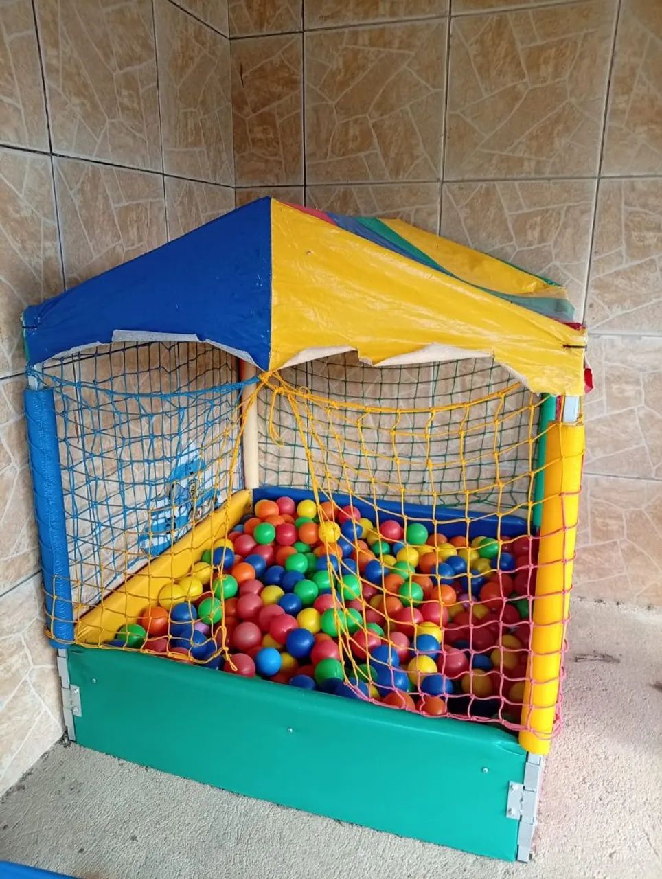 Vendo piscina de bolinha 