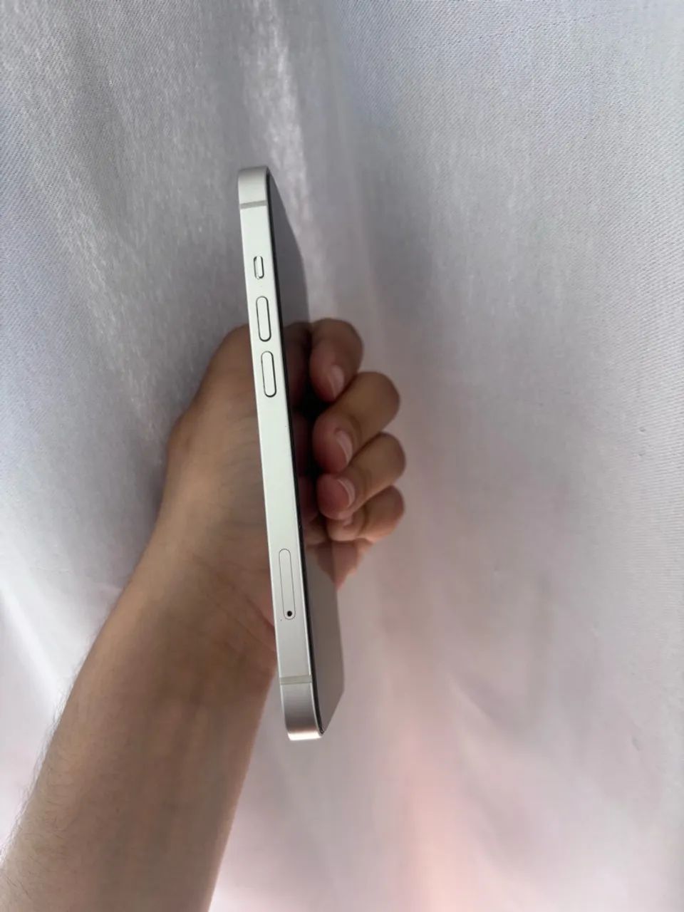 Vendo IPhone 13 Branco Estrelar - 128gigas  - Foto 2
