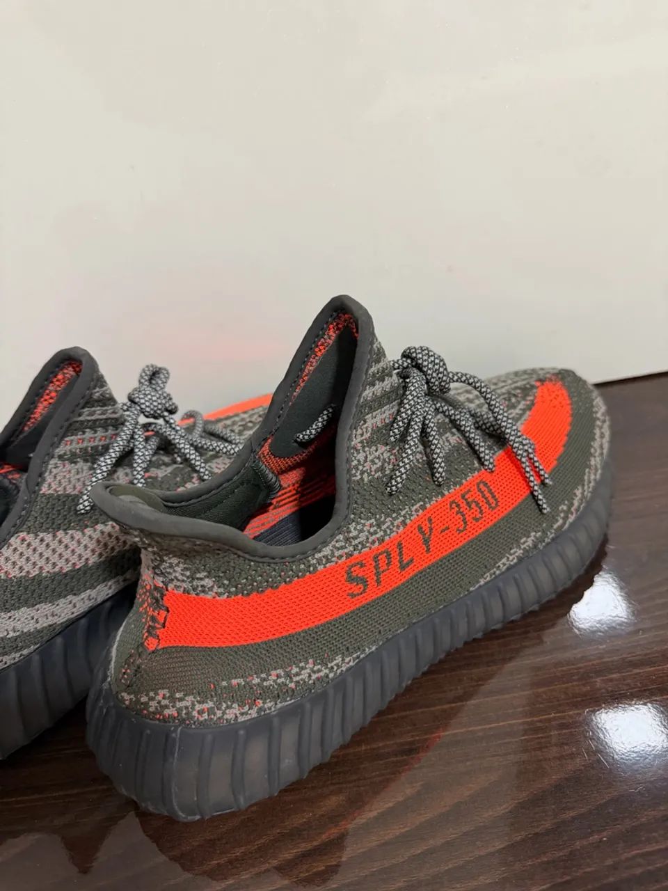 ADIDAS YEEZY BOOST 350 V2 CARBON BELUGA - Foto 2
