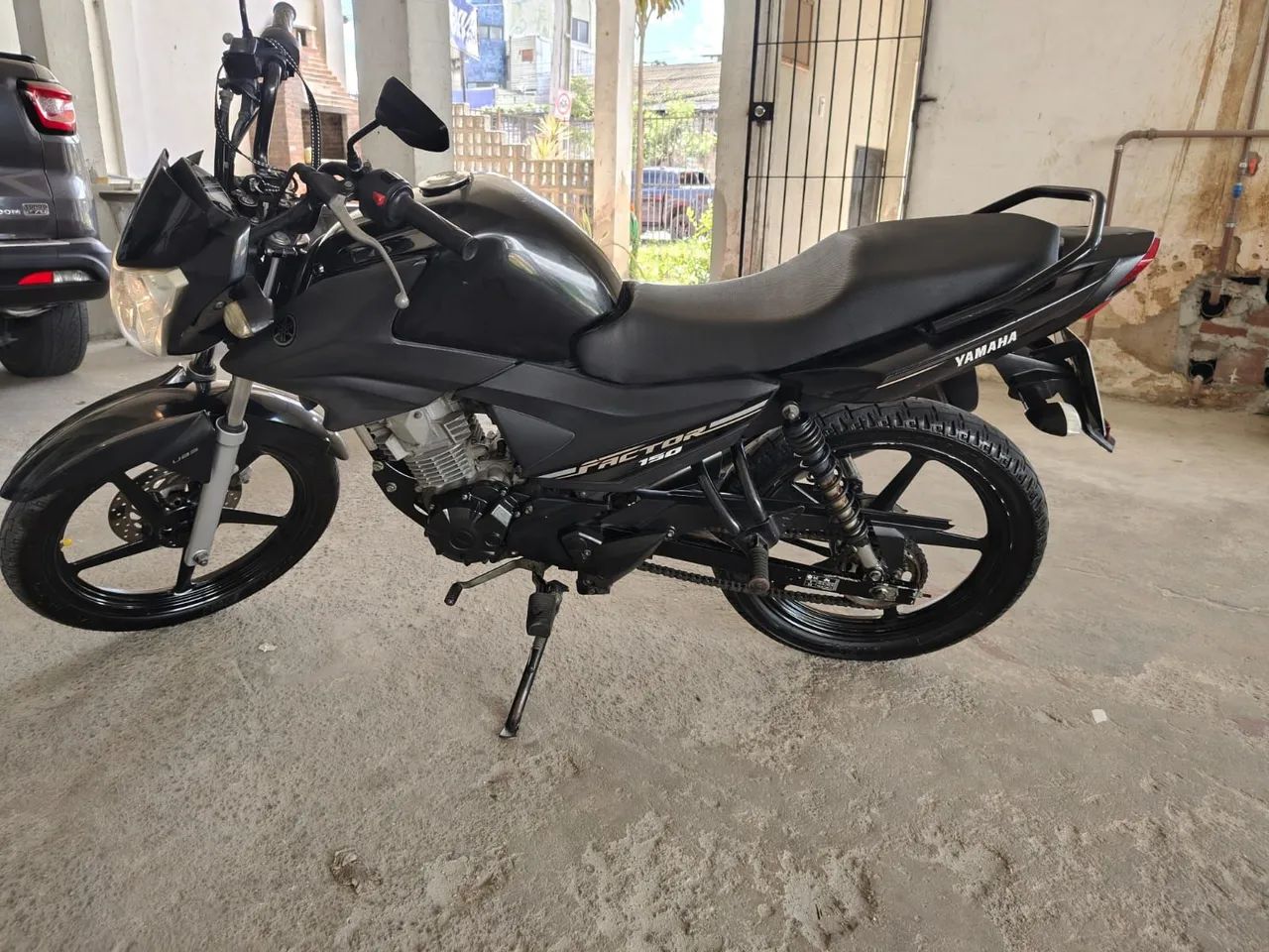 MOTO YAMAHA FACTOR 2021