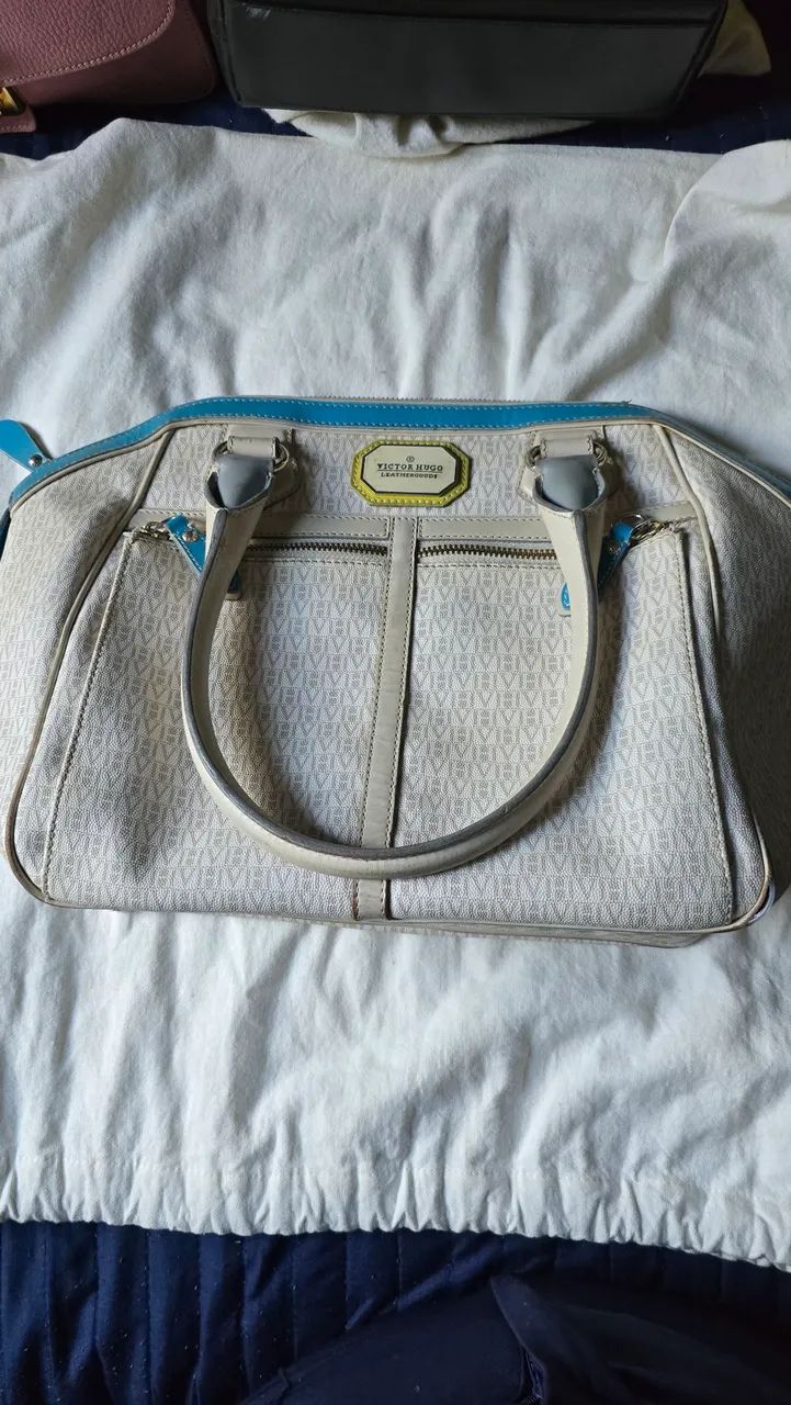 VENDO BOLSA VITOR HUGO BRANCA 
