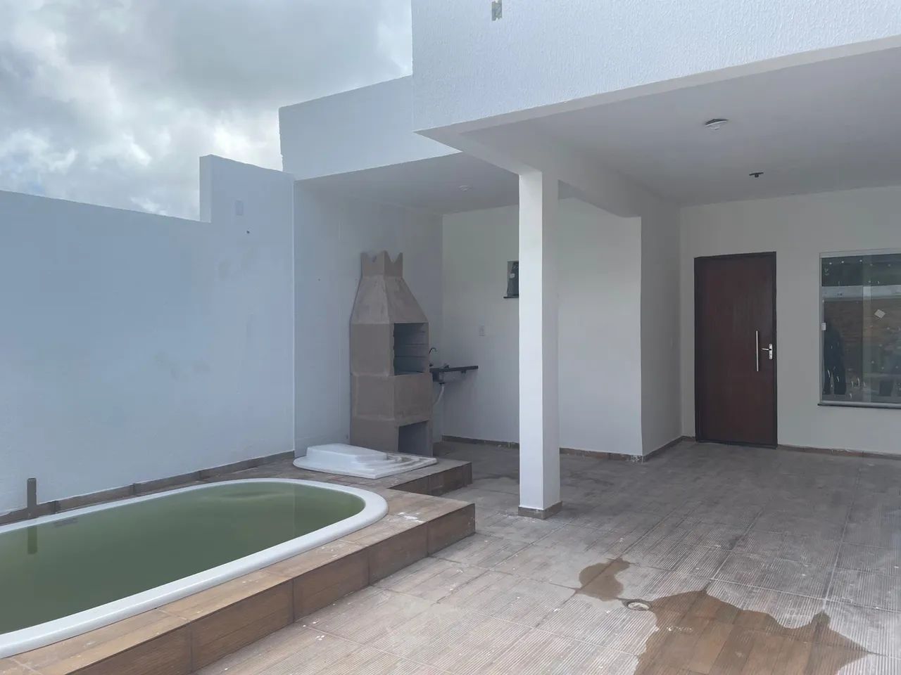 Casa na Zona de Expansão do Santa Lúcia 