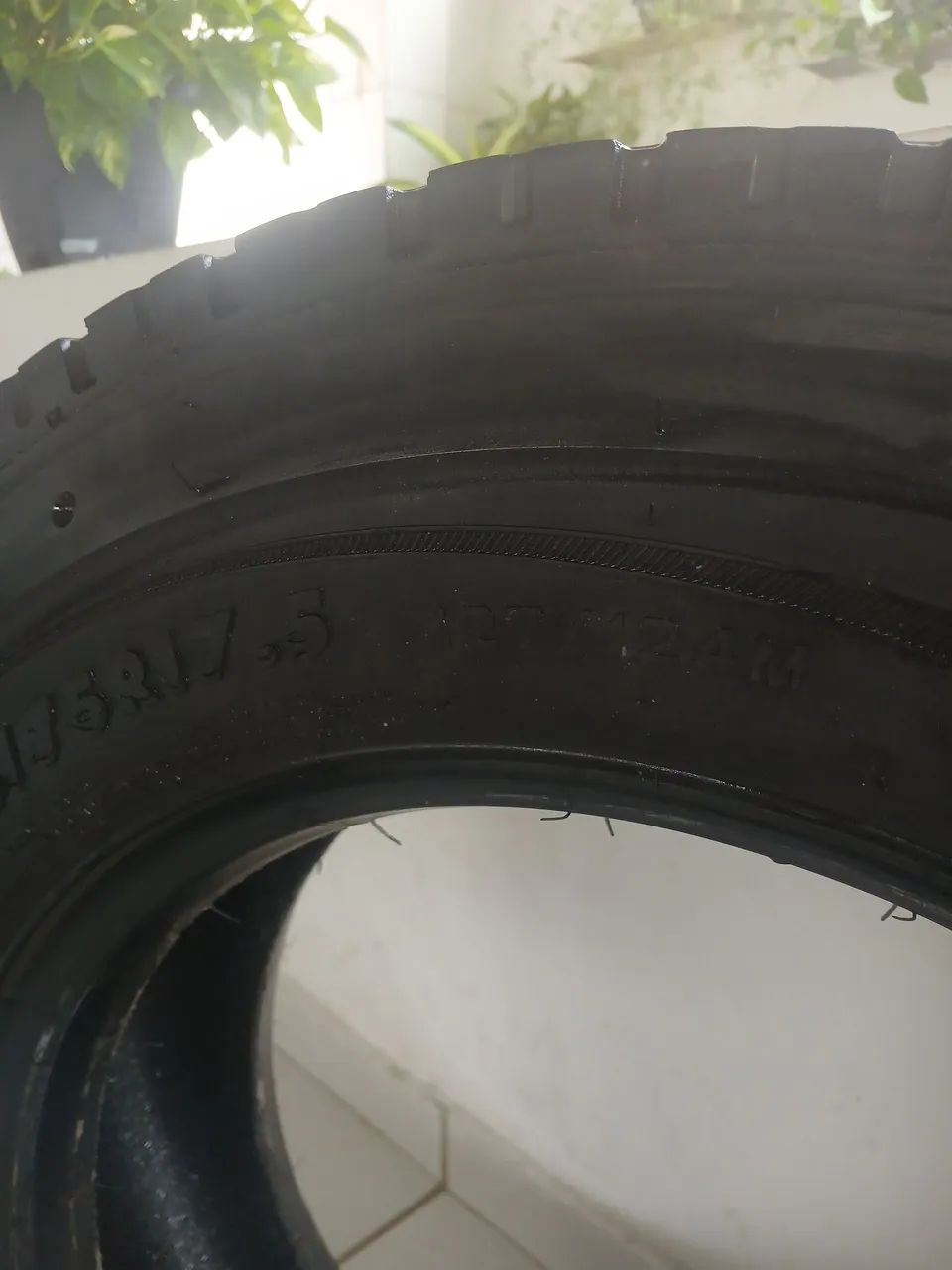Pneu Aro 17.5 para caminhão  - Foto 3