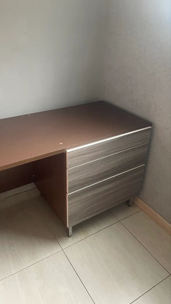 Mesa escritório MDF maciço  - Foto 4