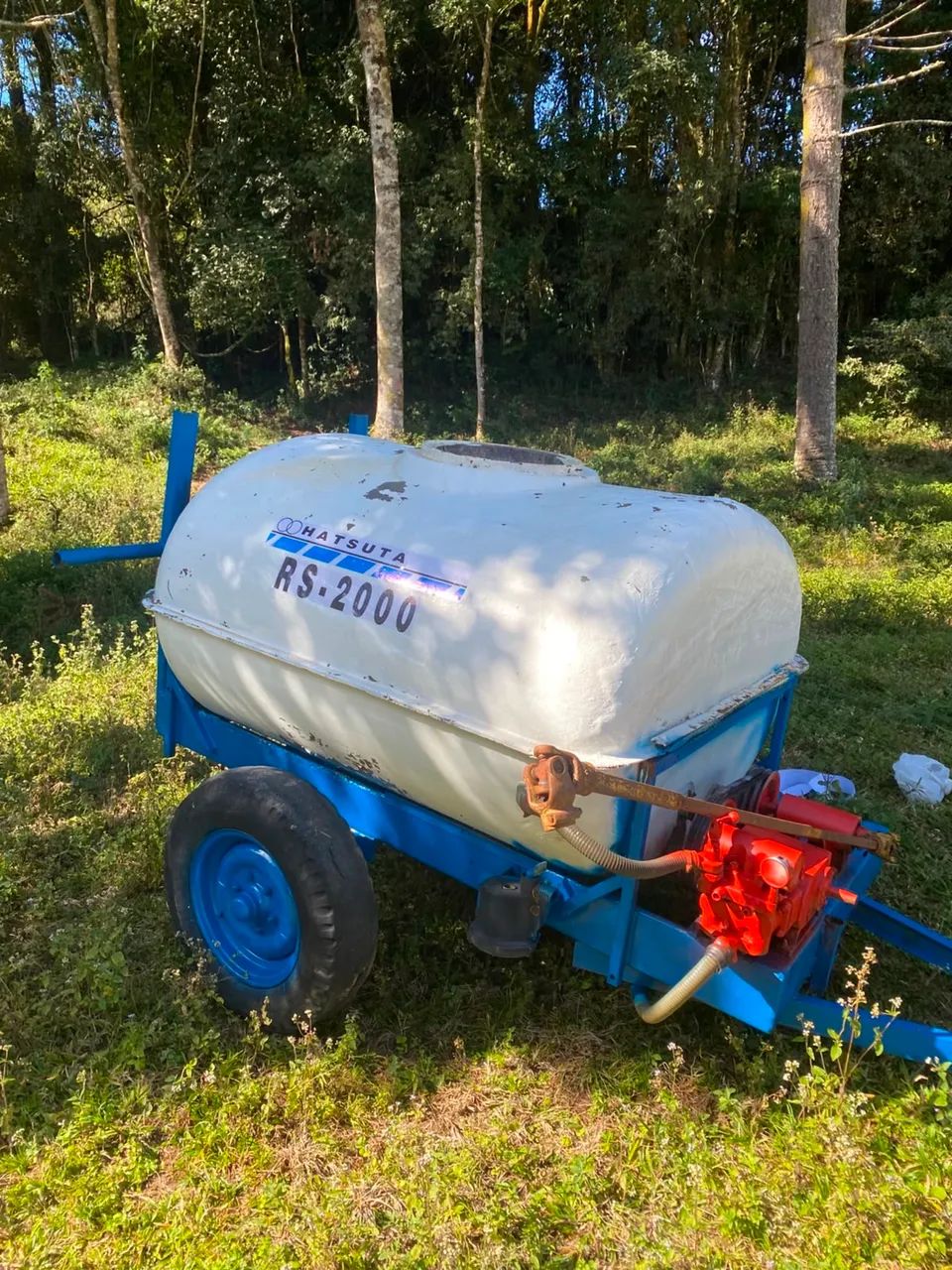 Pulverizador Hatusta 2.000 litros bomba HS 80