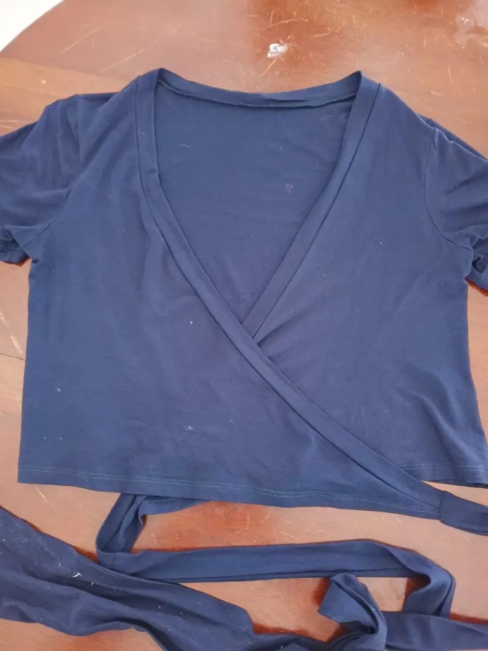 Blusinha transpassada  - Foto 2