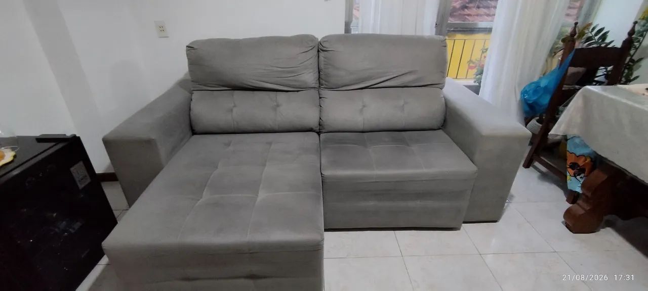 Sofá retrátil tecido Suede limpo! Em perfeito estado  - Foto 3