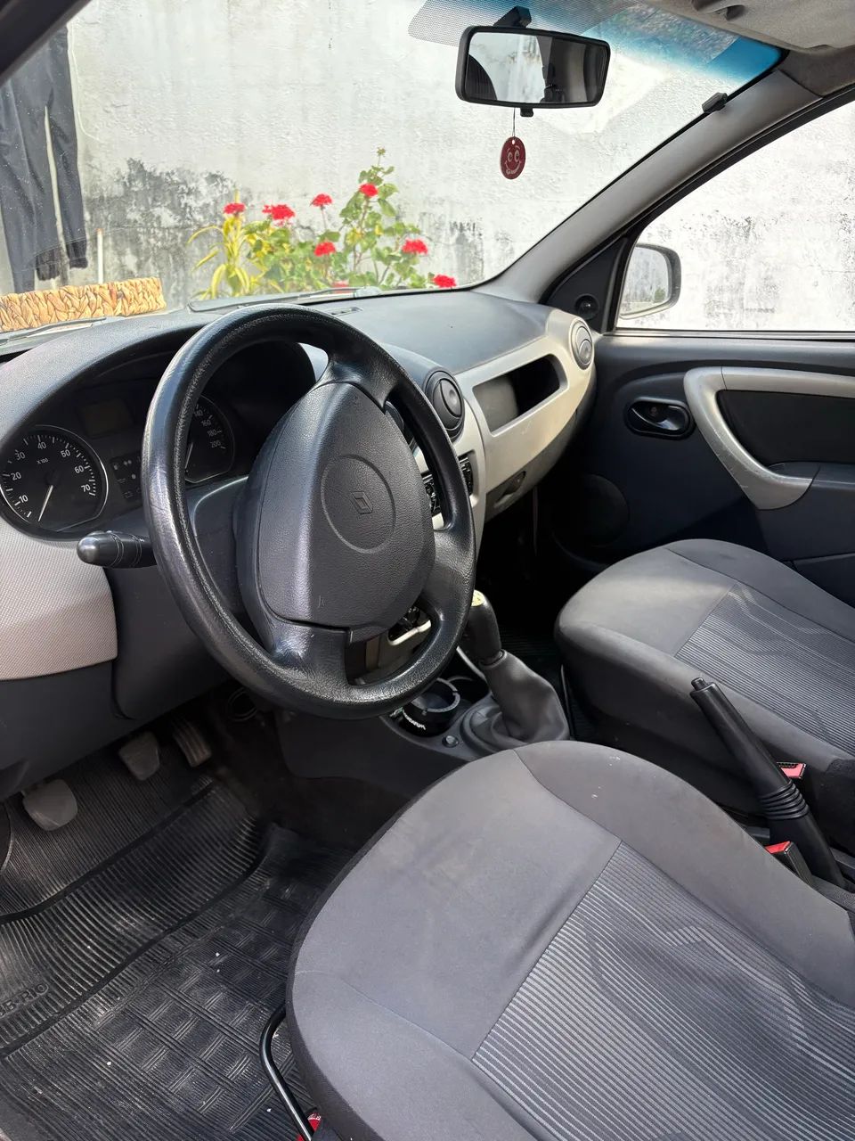 Renault Sandero Expression Hi-flex 1.6 8V 5P 2010 - Foto 3